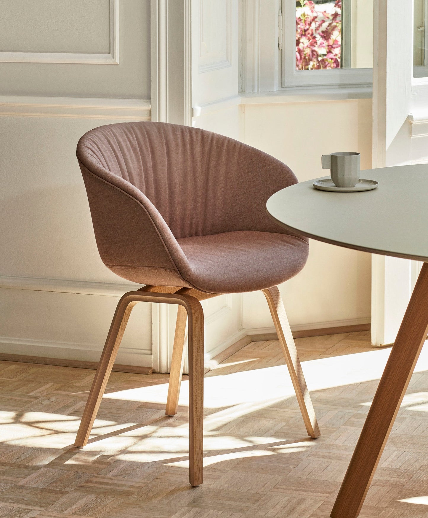 CPH25 2.0 table, 140 cm, lacquered oak - white laminate