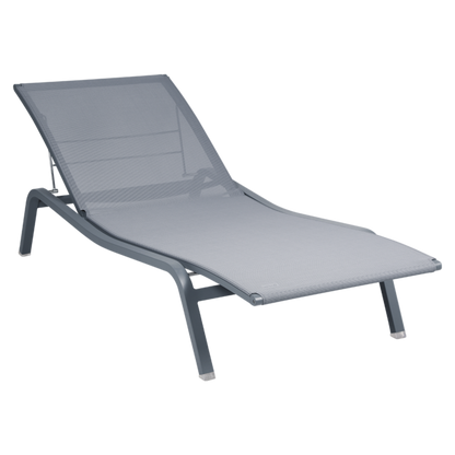 ALIZÉ SUNLOUNGER by Fermob