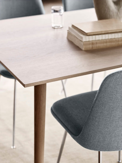 In Between SK5 table, 90x200 cm, lacquered oak