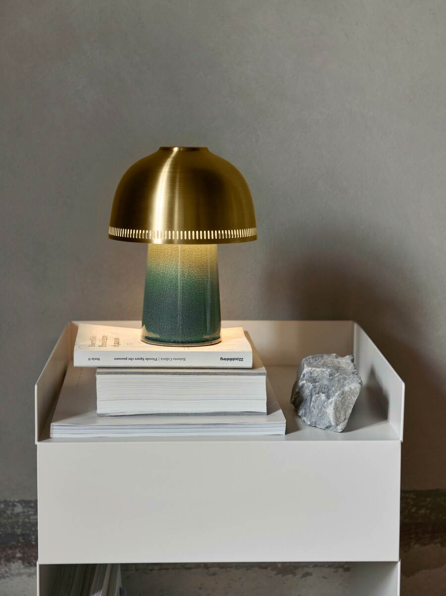 Rotate SC73 side table, ivory