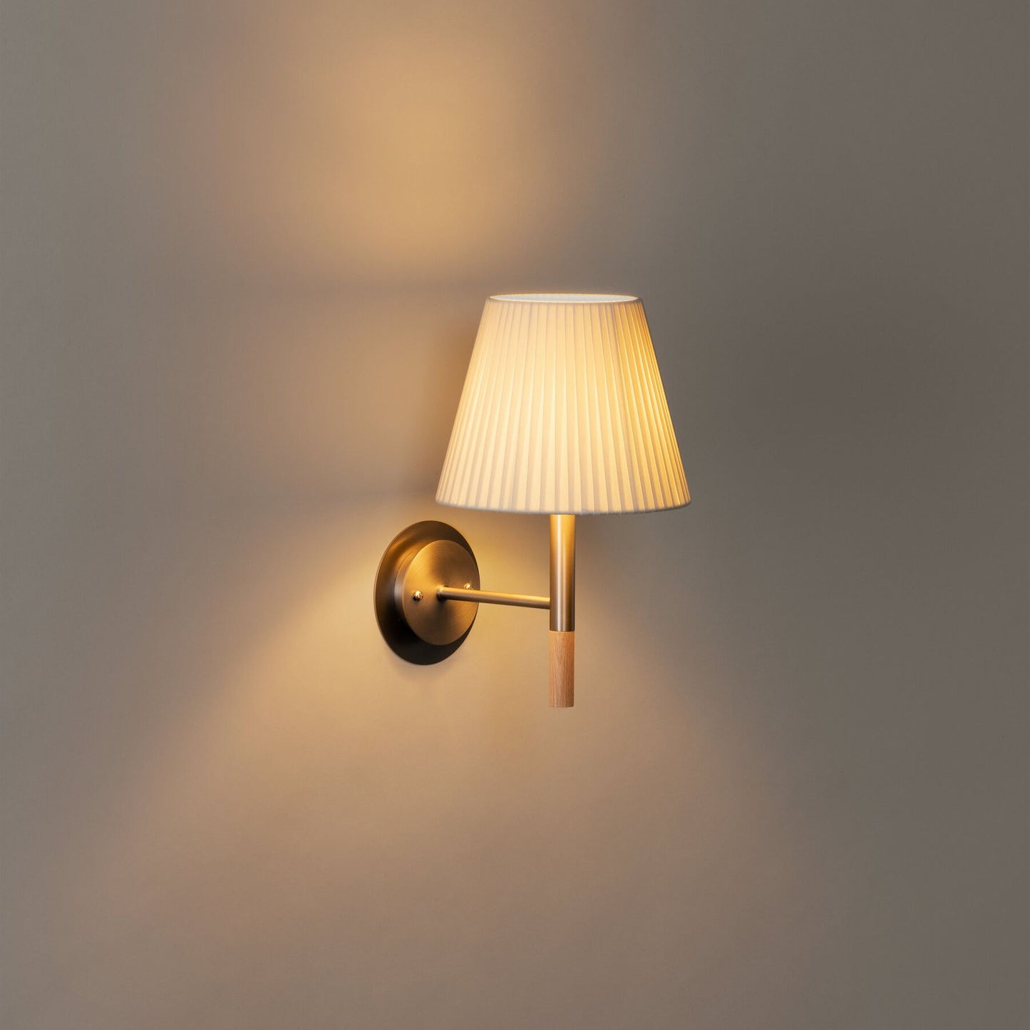 BC 2 - LED nickel wall lamp