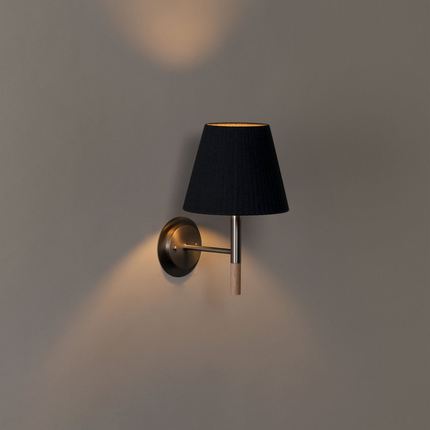 BC 2 - LED nickel wall lamp
