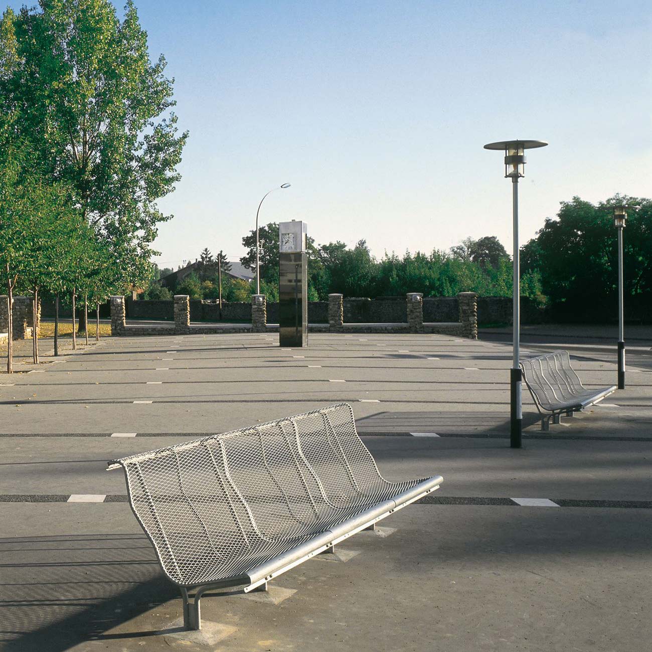 Steel Bench With Back Catalano by Bd Barcelona Design