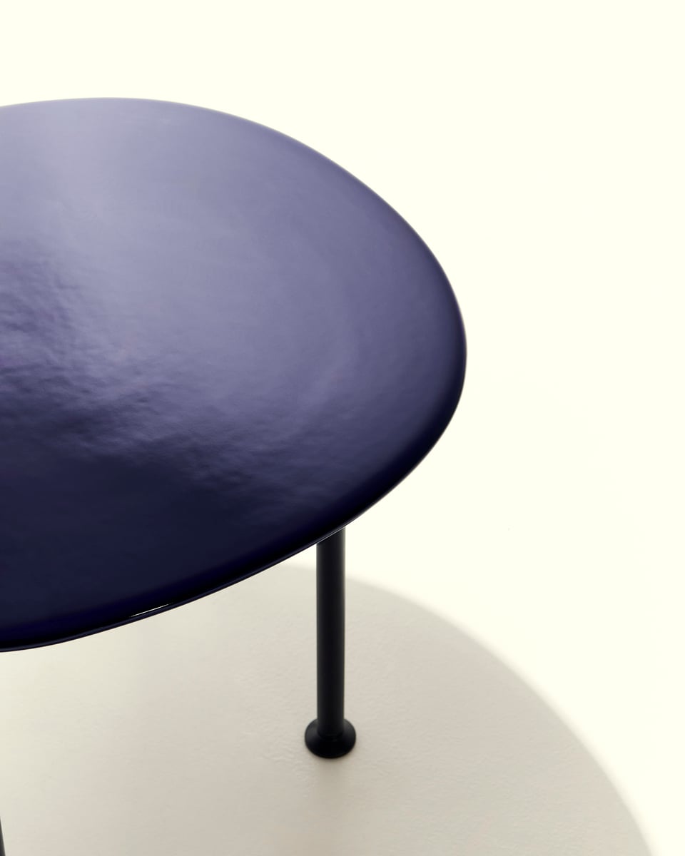 Carmel coffee table, 60 x 60 cm, black semi matt - pacific blue