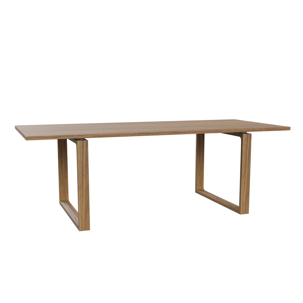Essay™ - CM21, Dining Table, 218 x 95 cm by Fritz Hansen