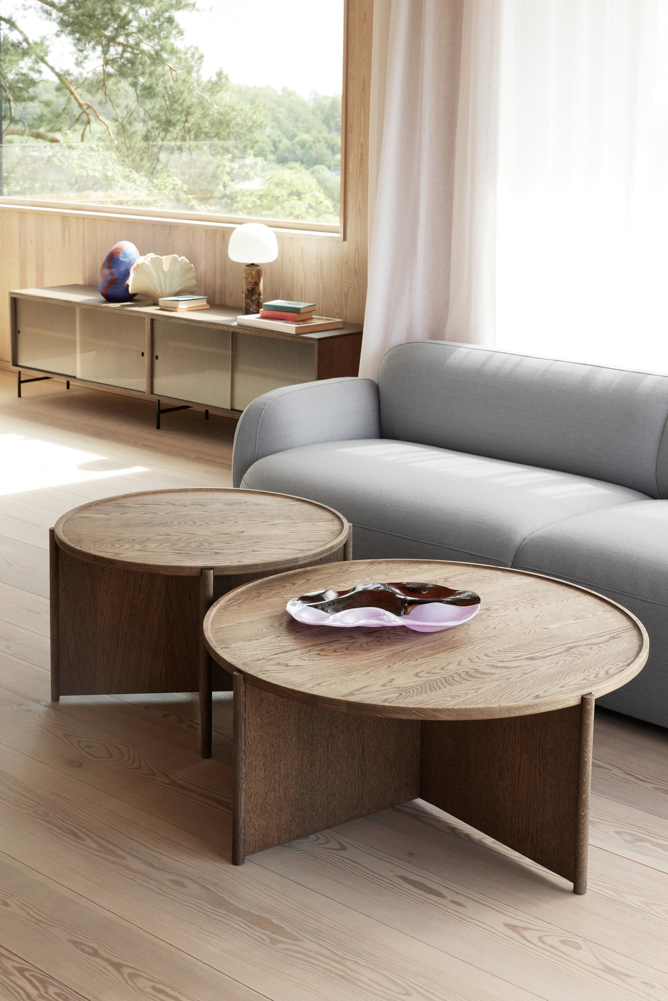 Cling coffee table, small, 70 cm, smoked oak