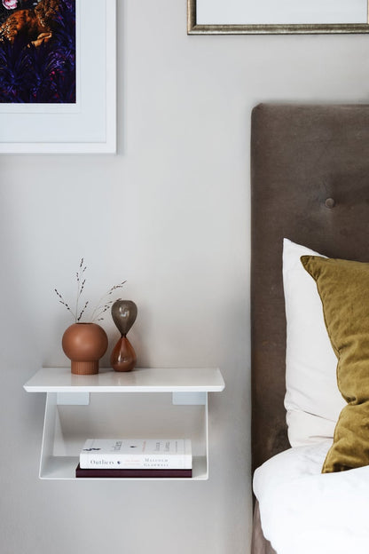Edgy shelf, white