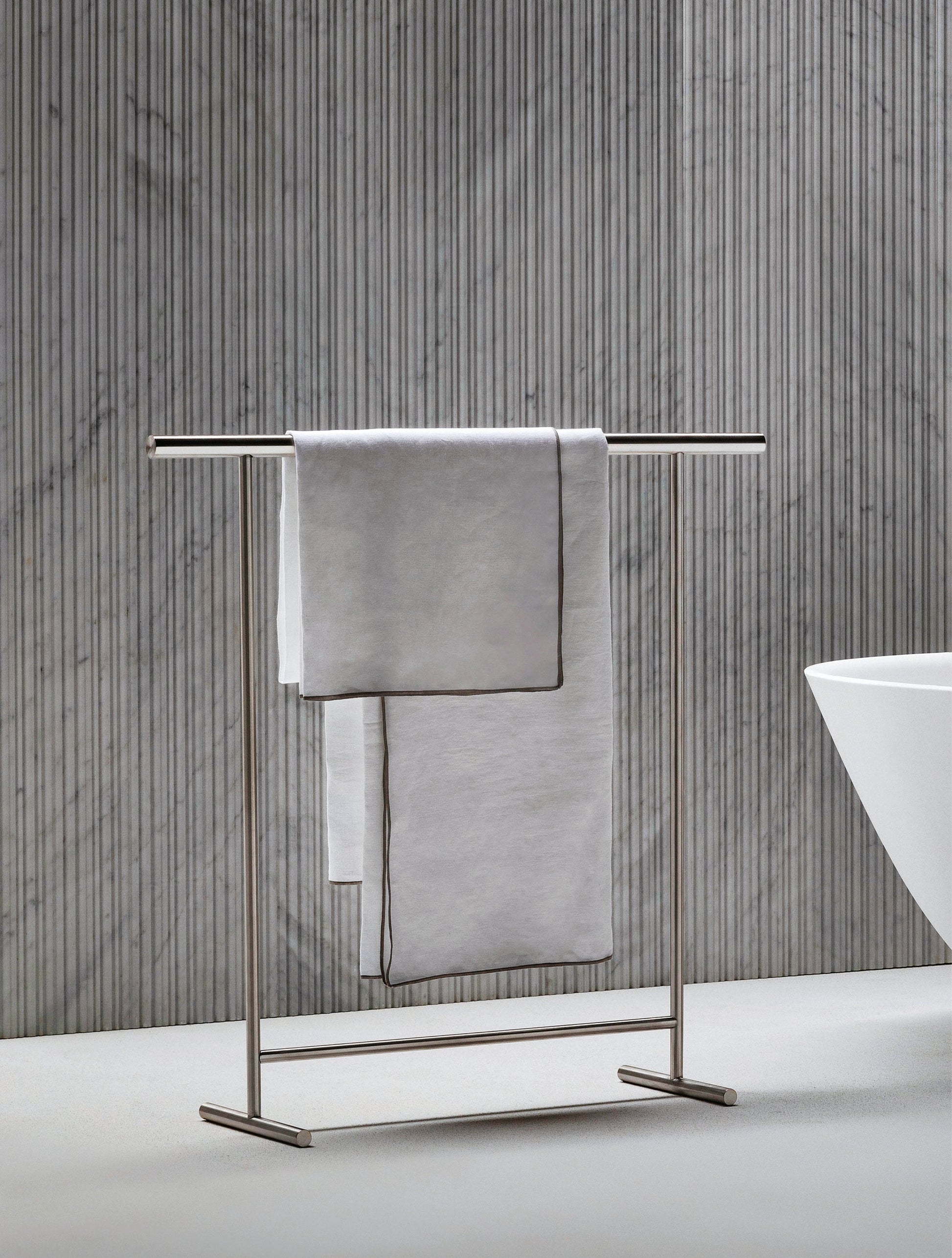CILINDRO - Stainless steel towel rack by Falper
