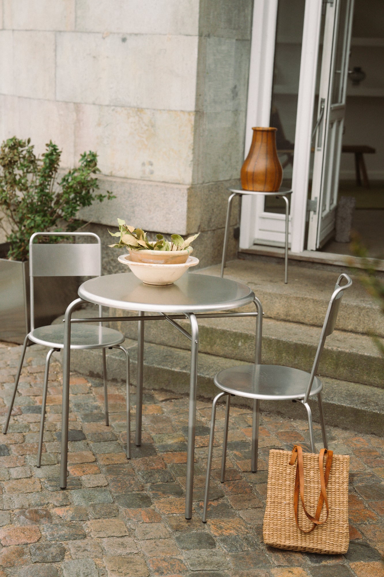 Petit Rond table, 65 cm, stainless steel
