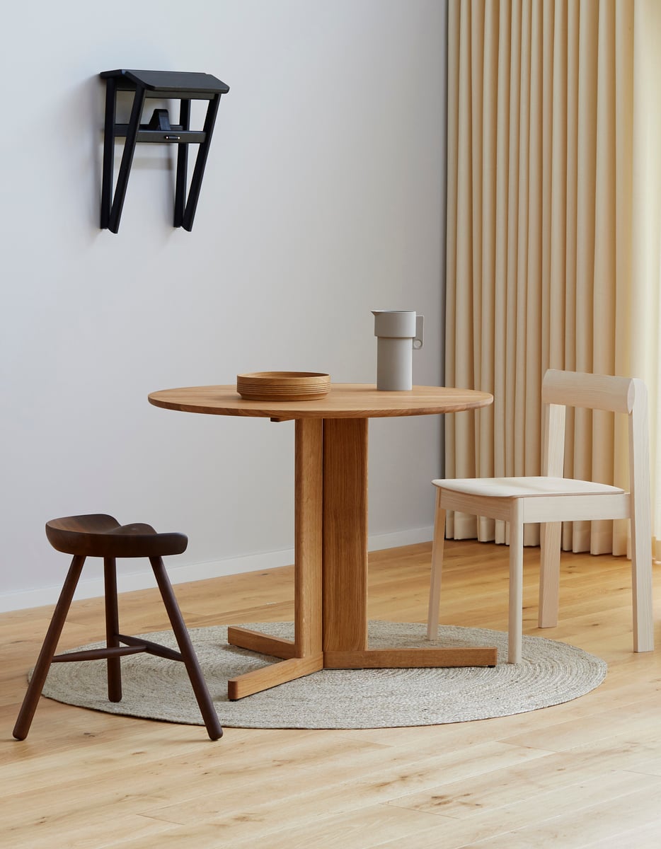 Trefoil table, 75 cm, oak