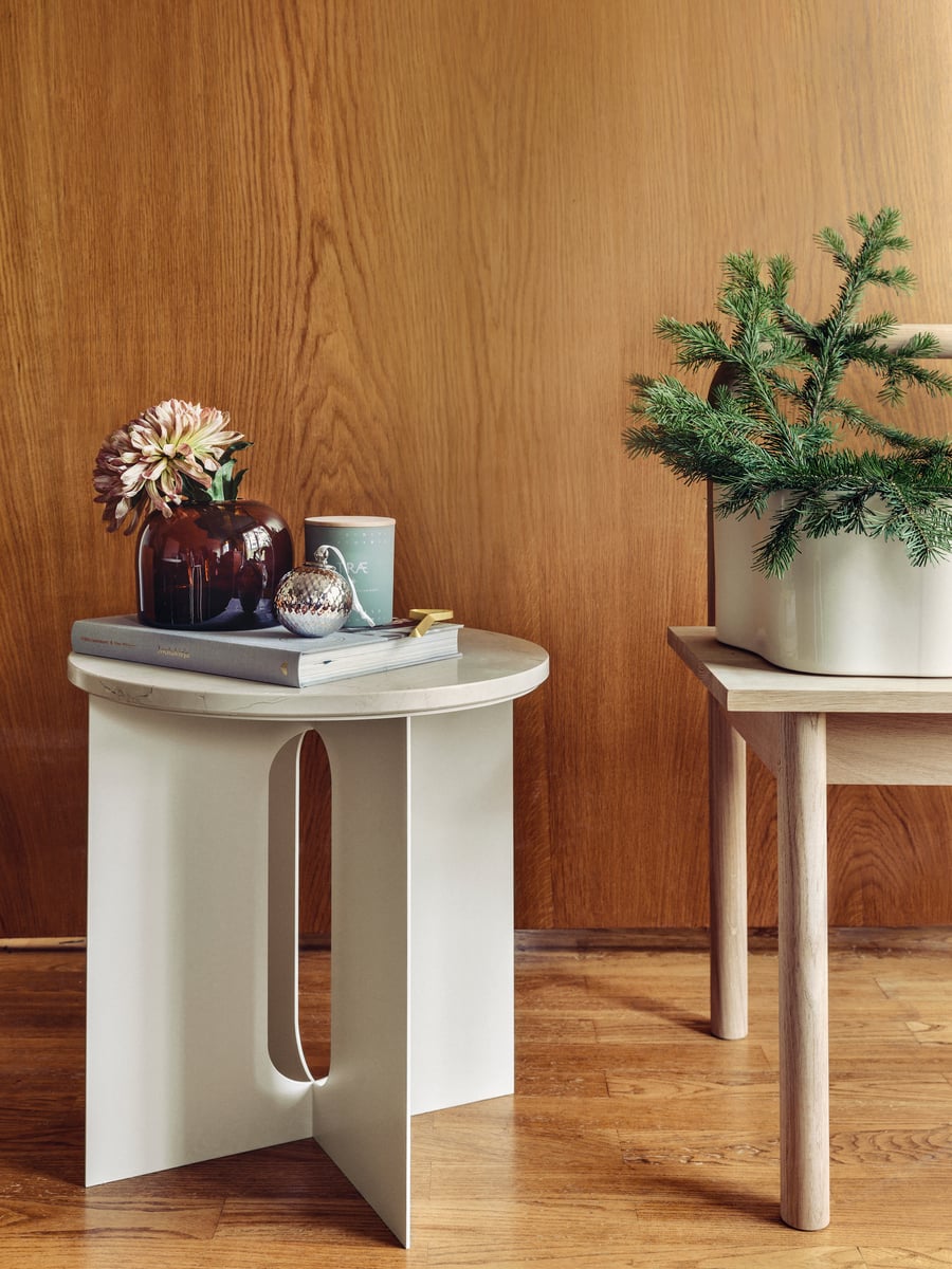 Androgyne side table, 40 cm, white