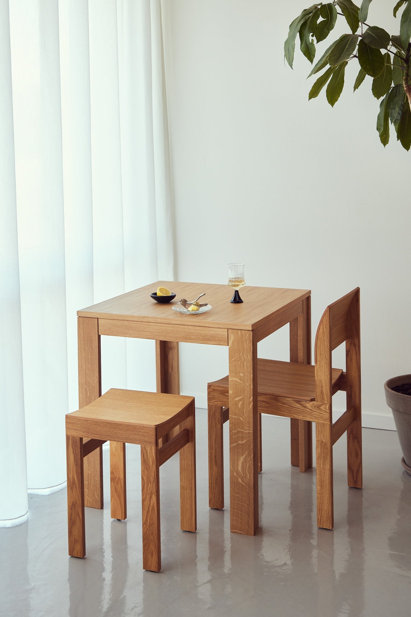 Element table, 70 x 70 cm, oiled oak