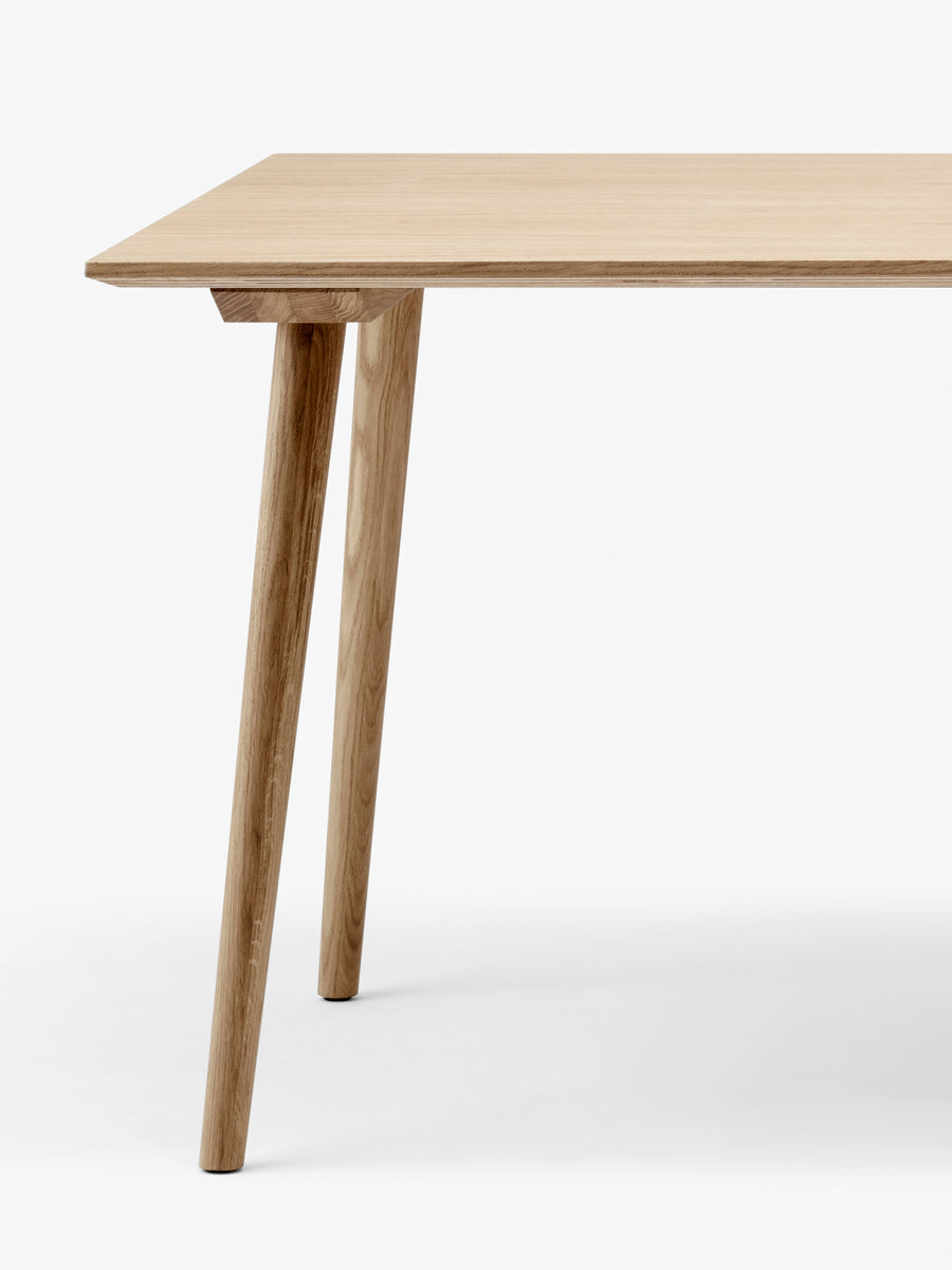 In Between SK5 table, 90x200 cm, lacquered oak