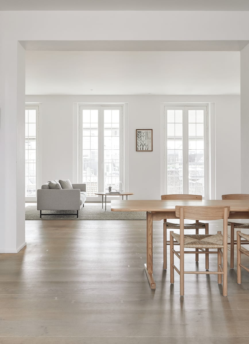 C18 table, 180 x 90 cm, light oiled oak