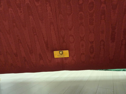 [Domestic Stock] (USED/Signs of Use) Gucci Boucle Sofa