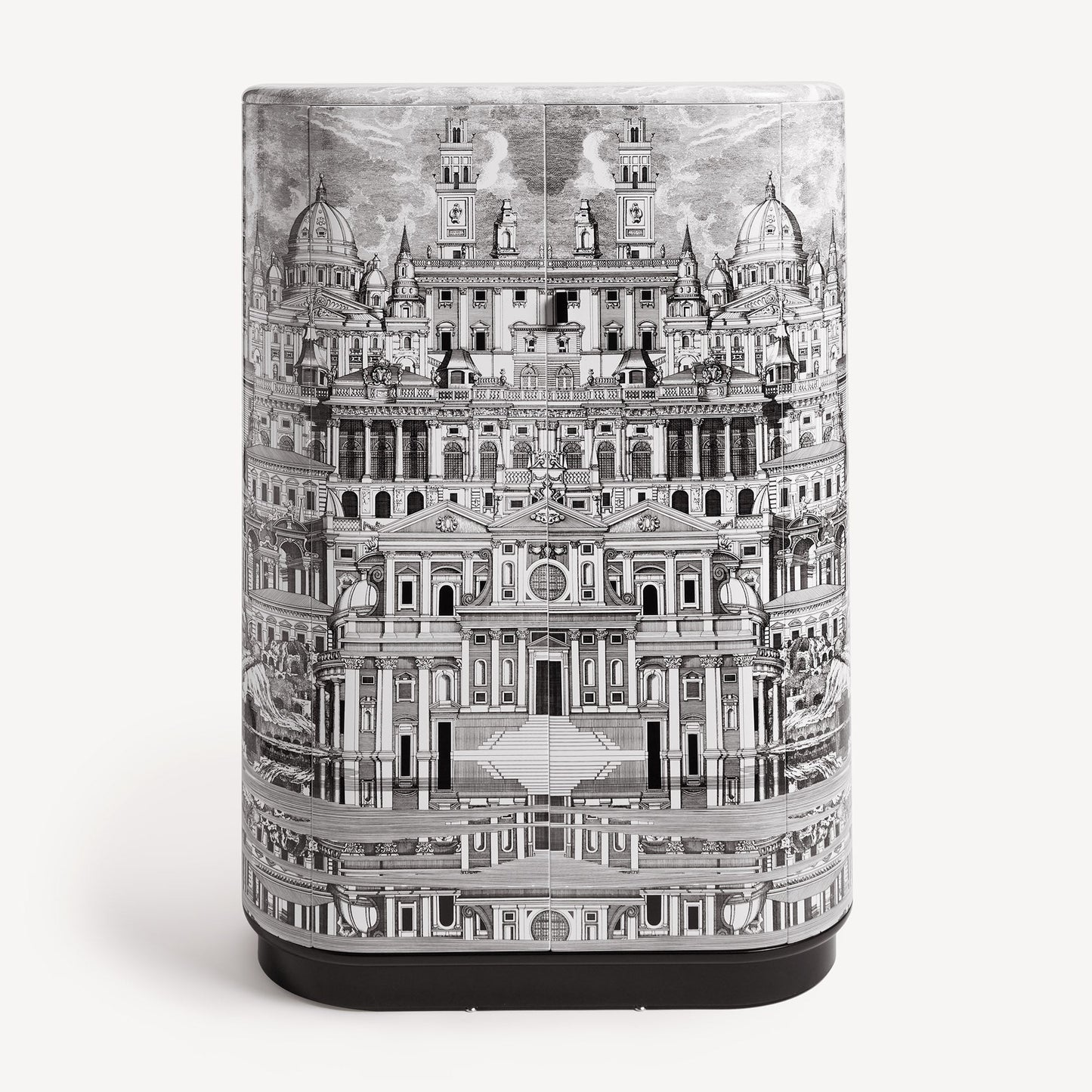 Curved Cabinet Citta Che Si Rispecchia