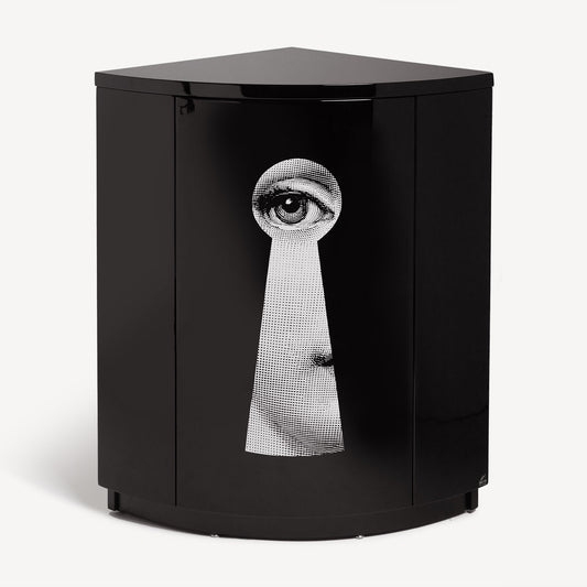 Corner cabinet Serratura