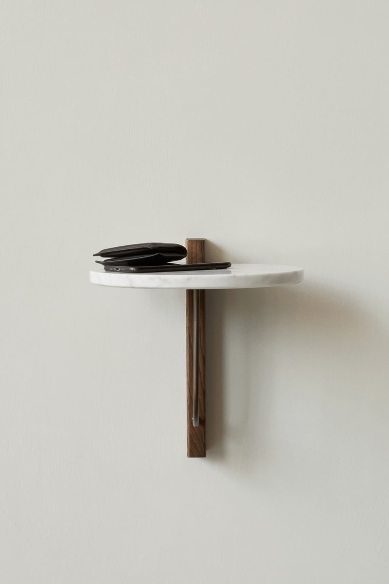 Corbel shelf, dark stained oak - Carrara marble