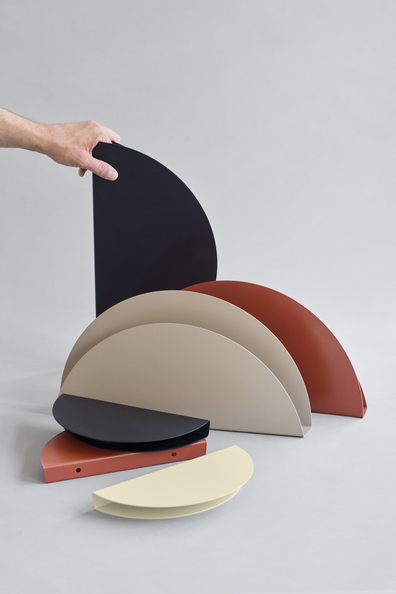 Half Moon shelf, small, sand