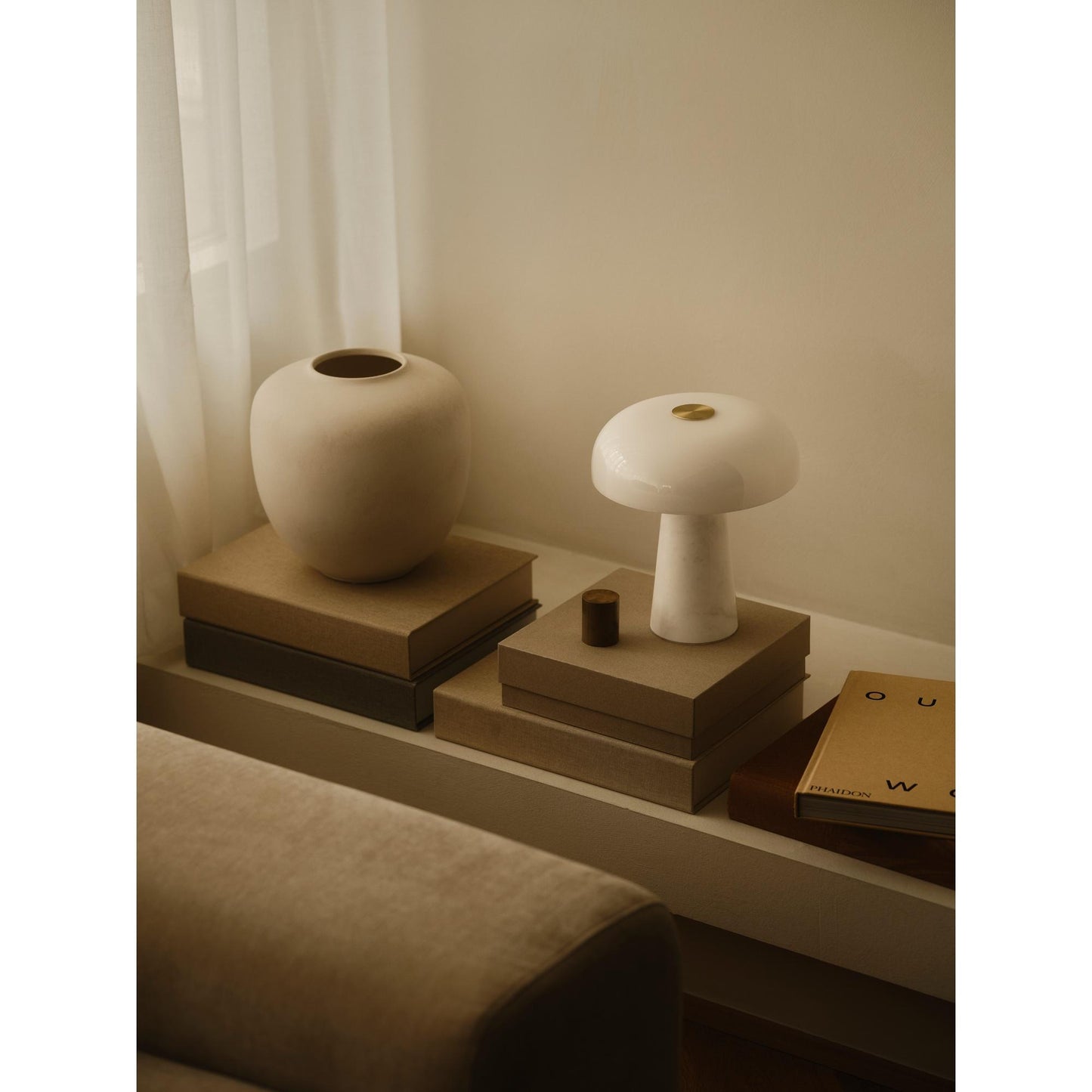 Design For The People Glossy Table Lamp Mini White