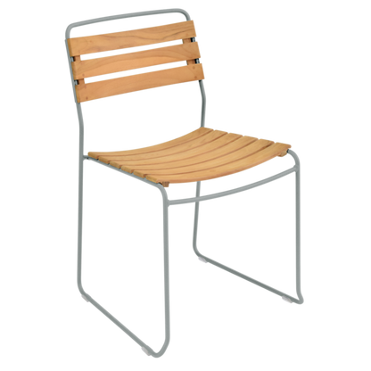 SURPRISING TEAK CHAIR by Fermob