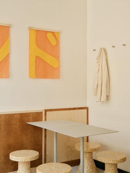 Bit stool, cone, yellow