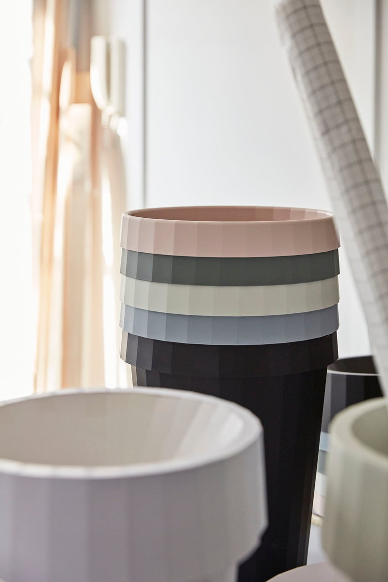 Shade Bin, off white