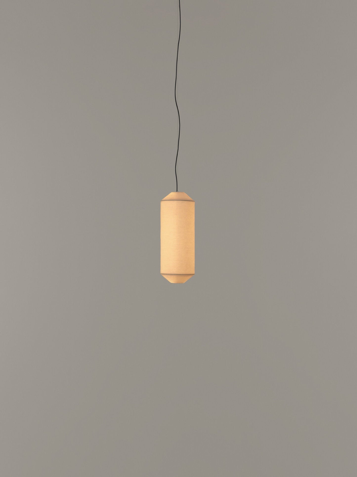Tekiò Vertical - LED dimmable japanese paper pendant lamp by Santa & Cole