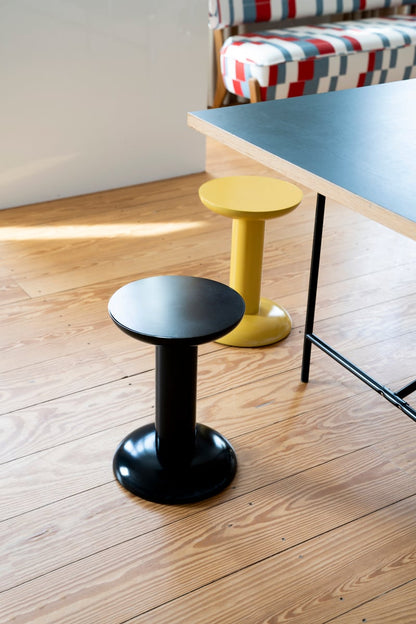 Thing stool, yellow