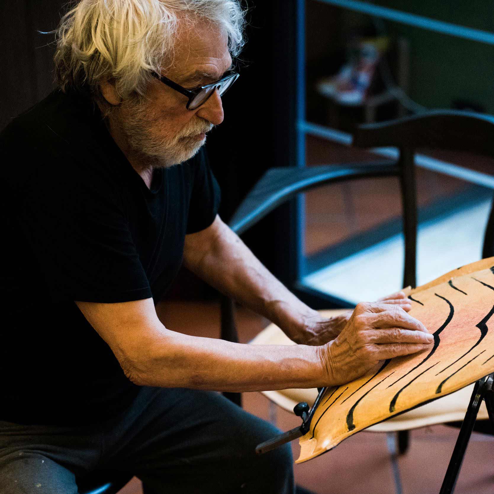 Ash easy chair with armrests & integrated cushion TIGER ART GAULINO by Bd Barcelona Design