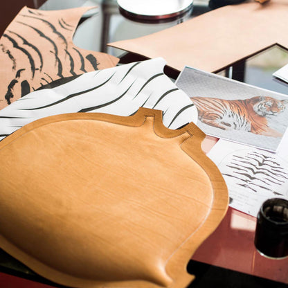 Ash easy chair with armrests & integrated cushion TIGER ART GAULINO by Bd Barcelona Design