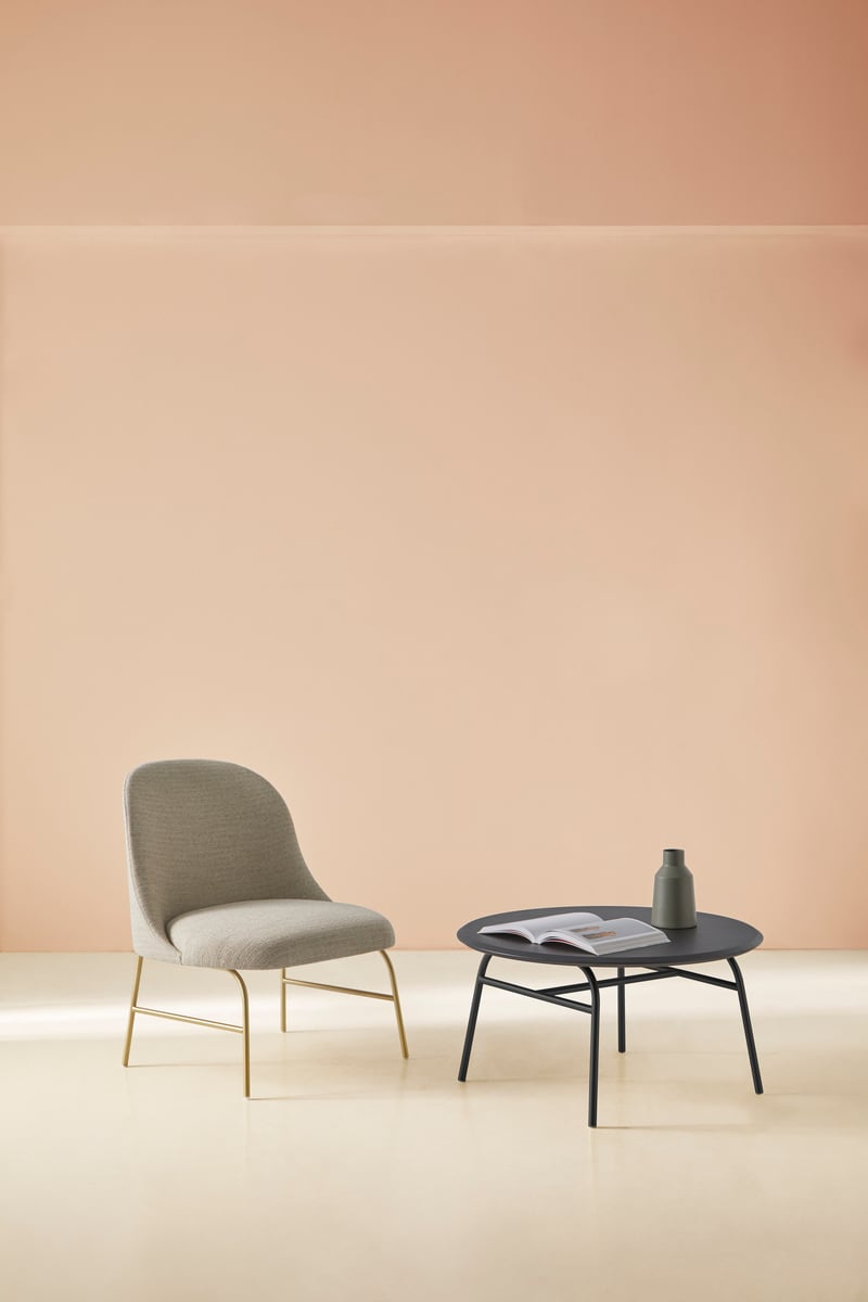 Aleta low table, 80 cm, black