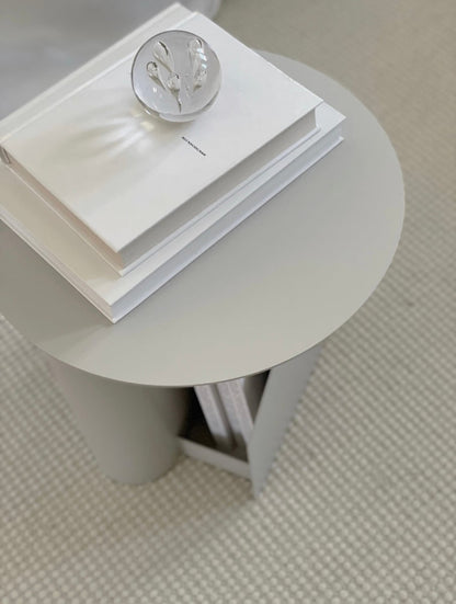 Sentrum side table, warm grey