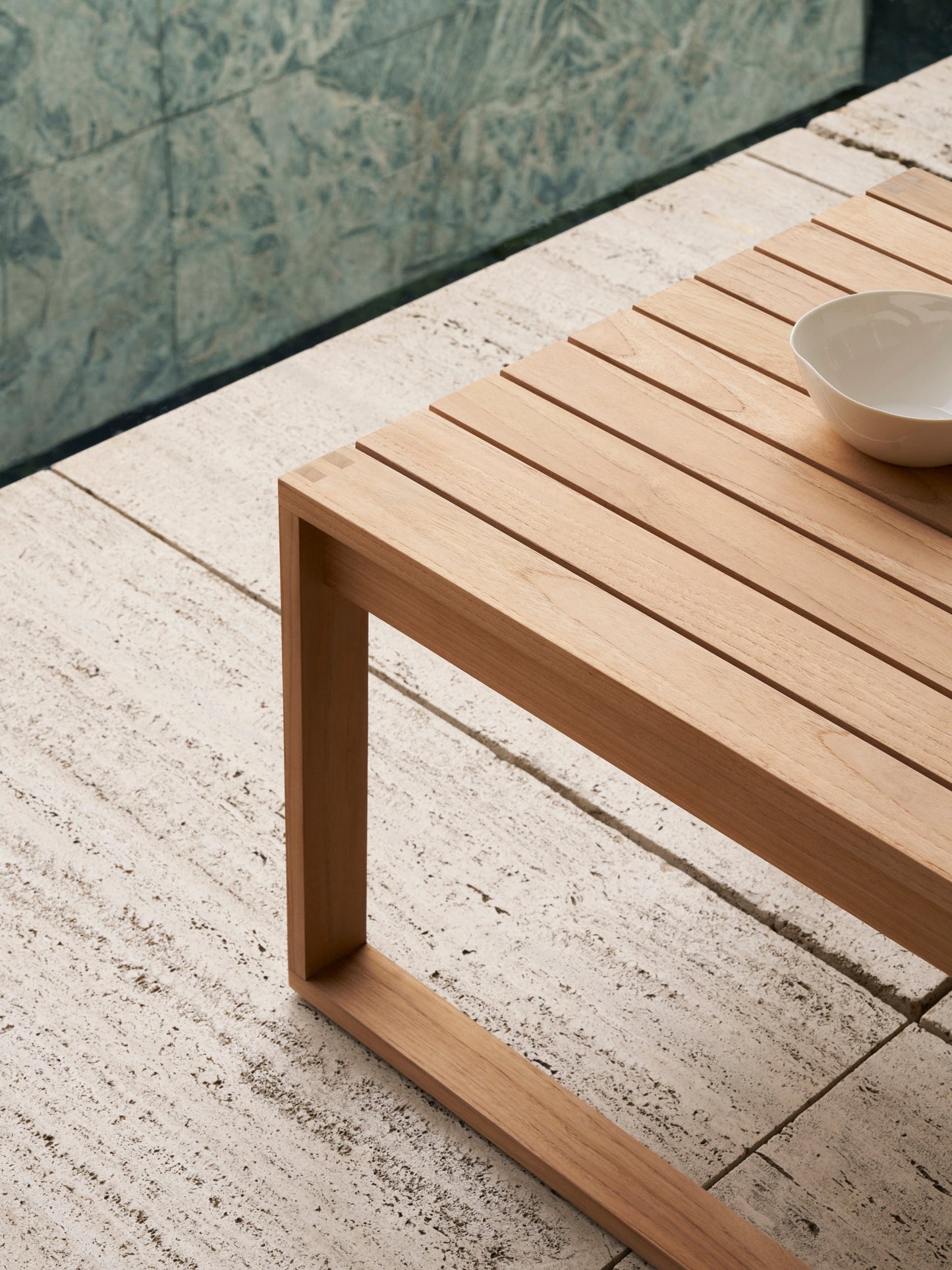BK16 INDOOR-OUTDOOR