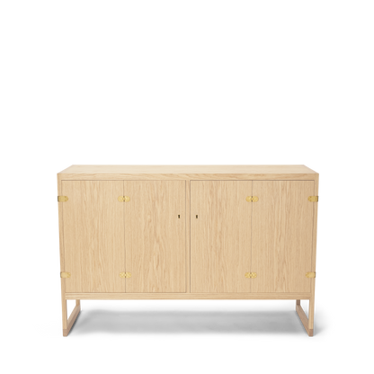 BMO057 SIDEBOARD