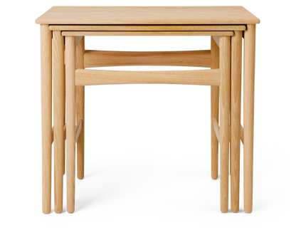 CH004 NESTING TABLES