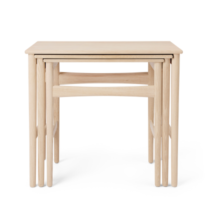 CH004 NESTING TABLES