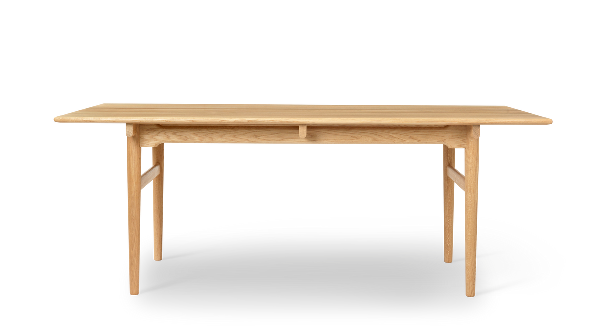 CH327 Dining Table - Oak Oil front