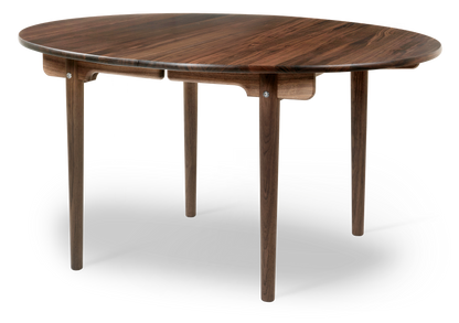 CH337 Dining table by Carl Hansen & Søn #oiled walnut side view#