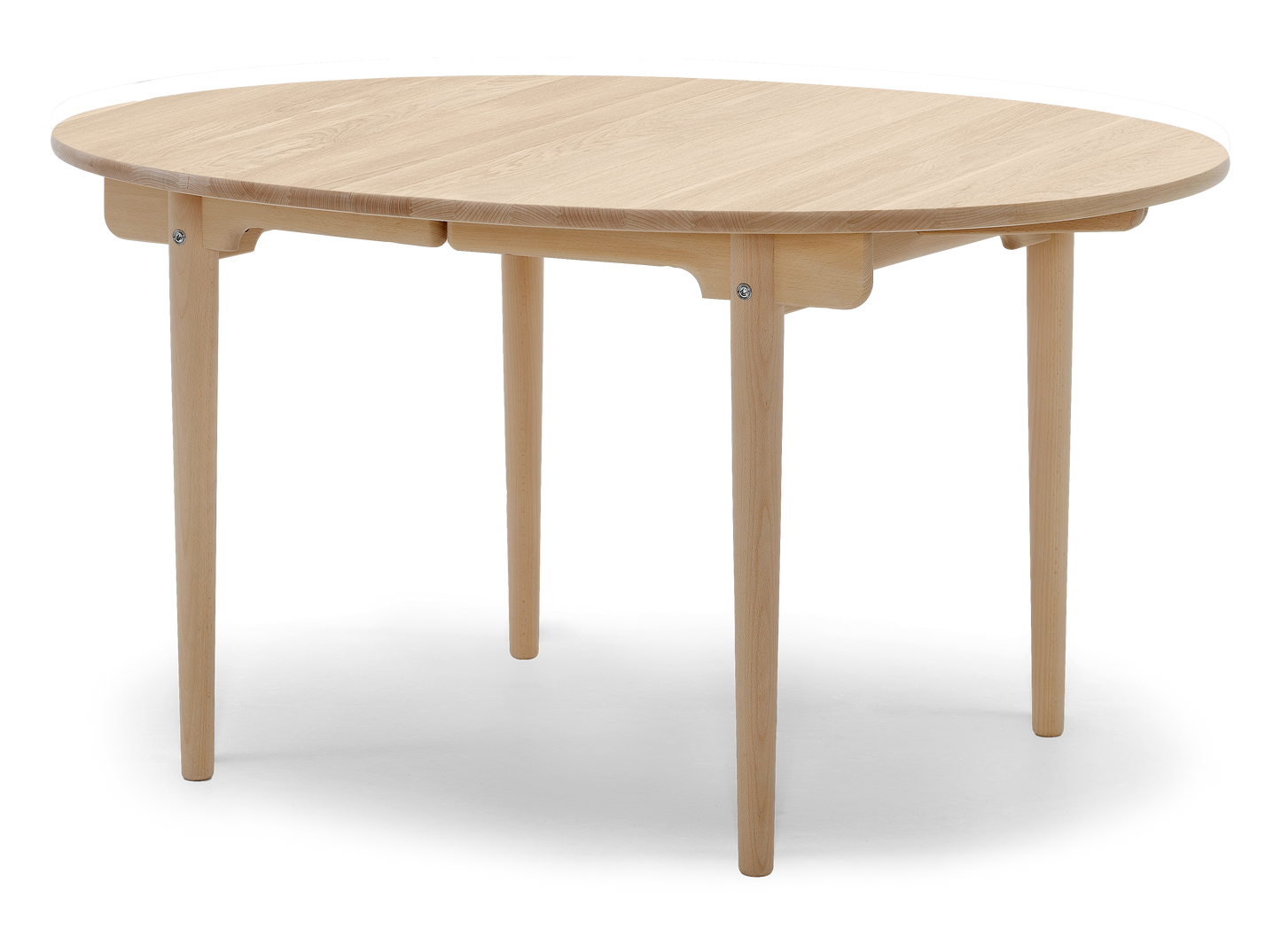 CH337 Dining table by Carl Hansen & Søn #soaped oak side view#