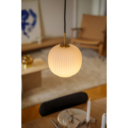 Edgeform Vibra Pendant Ø18 Opal