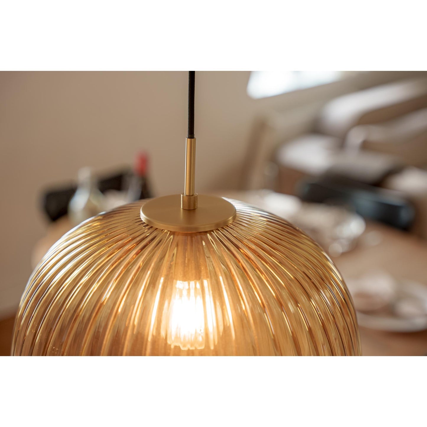 Edgeform Vibra Pendant Ø35 Amber