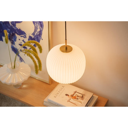 Edgeform Vibra Pendant Ø26 Opal