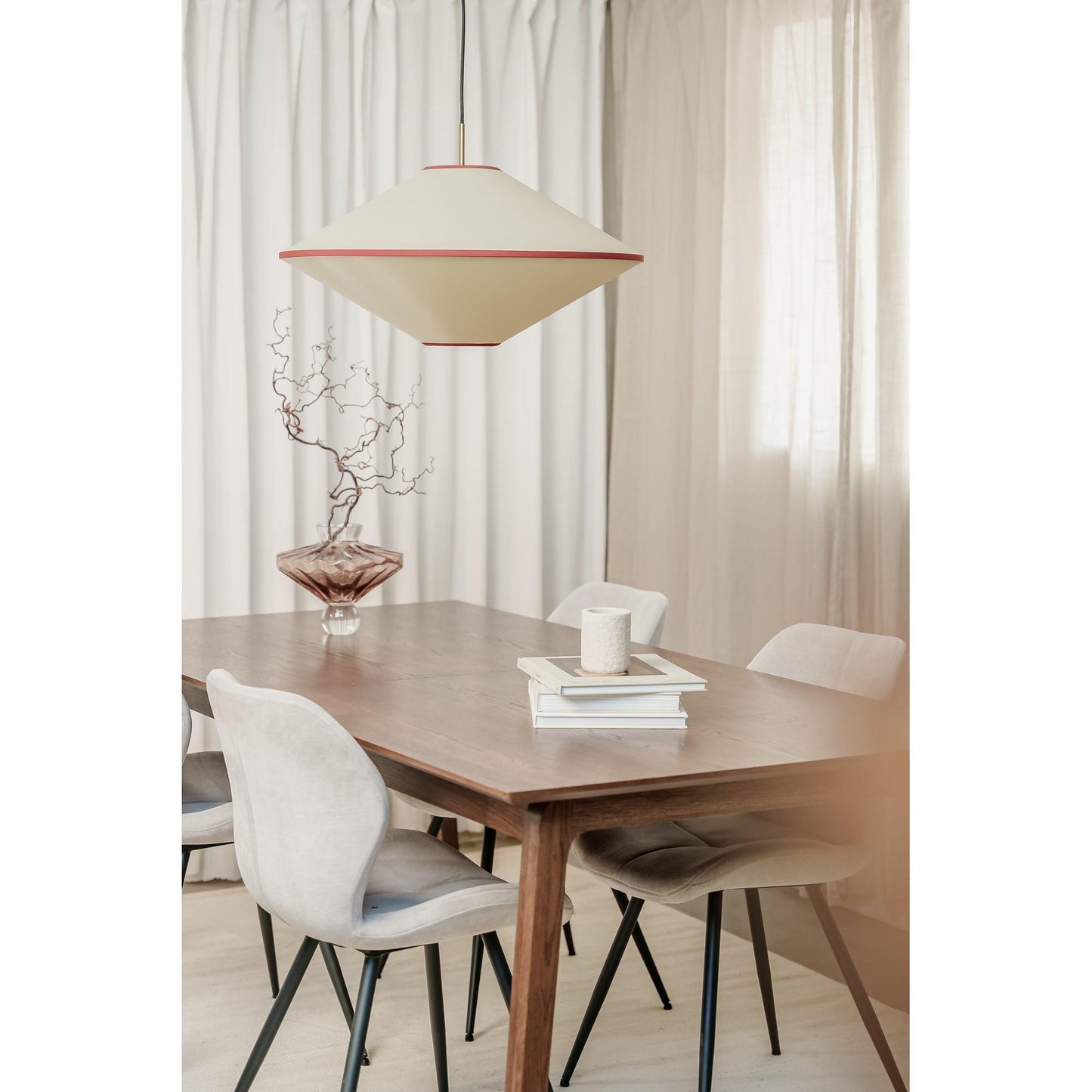 Edgeform Taft Pendant Ø52 Red/ Off-White