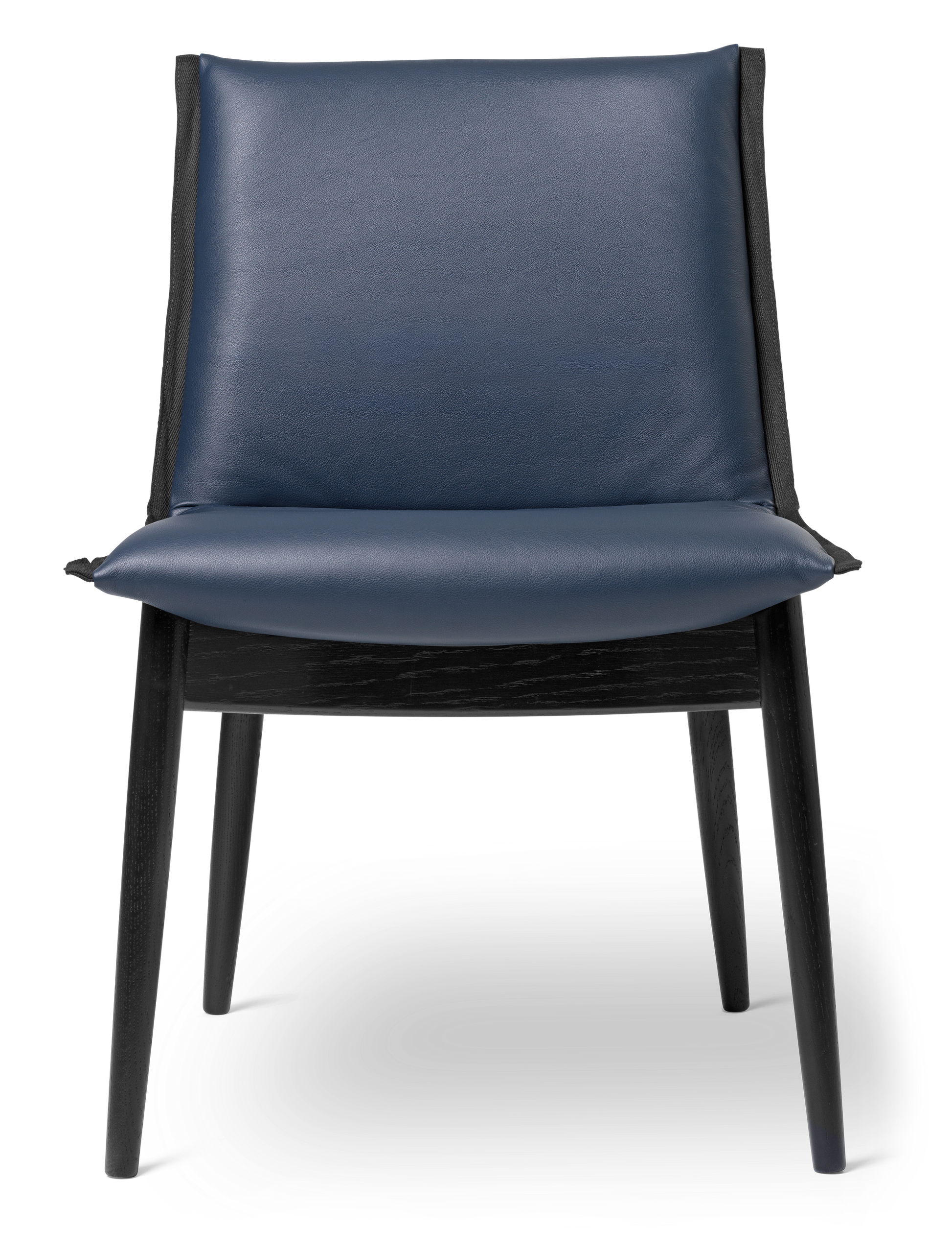 E004 EMBRACE CHAIR