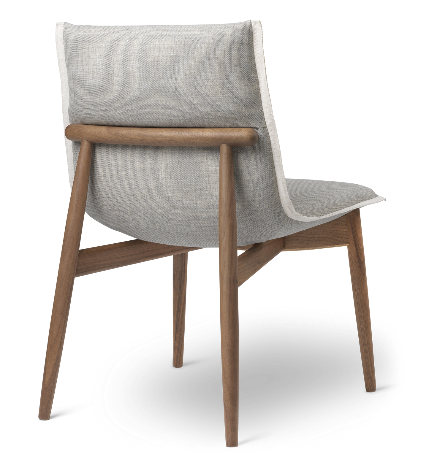 E004 EMBRACE CHAIR