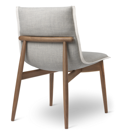 E004 EMBRACE CHAIR