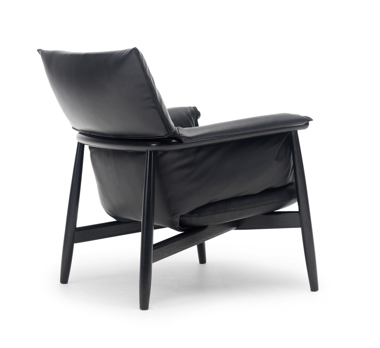 EO15 EMBRACE LOUNGE CHAIR