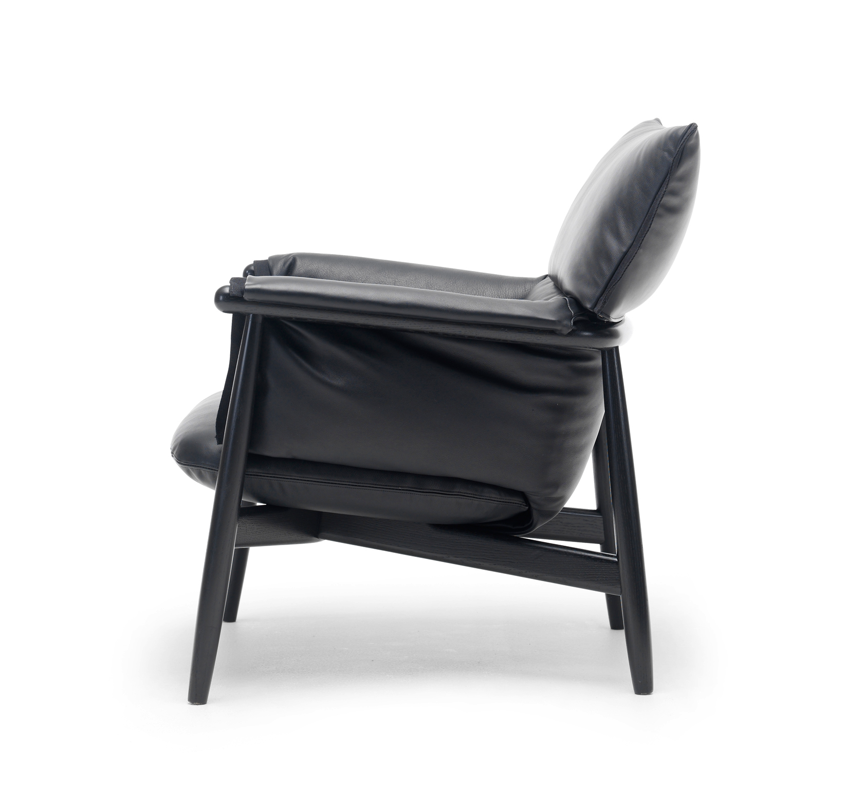 EO15 EMBRACE LOUNGE CHAIR