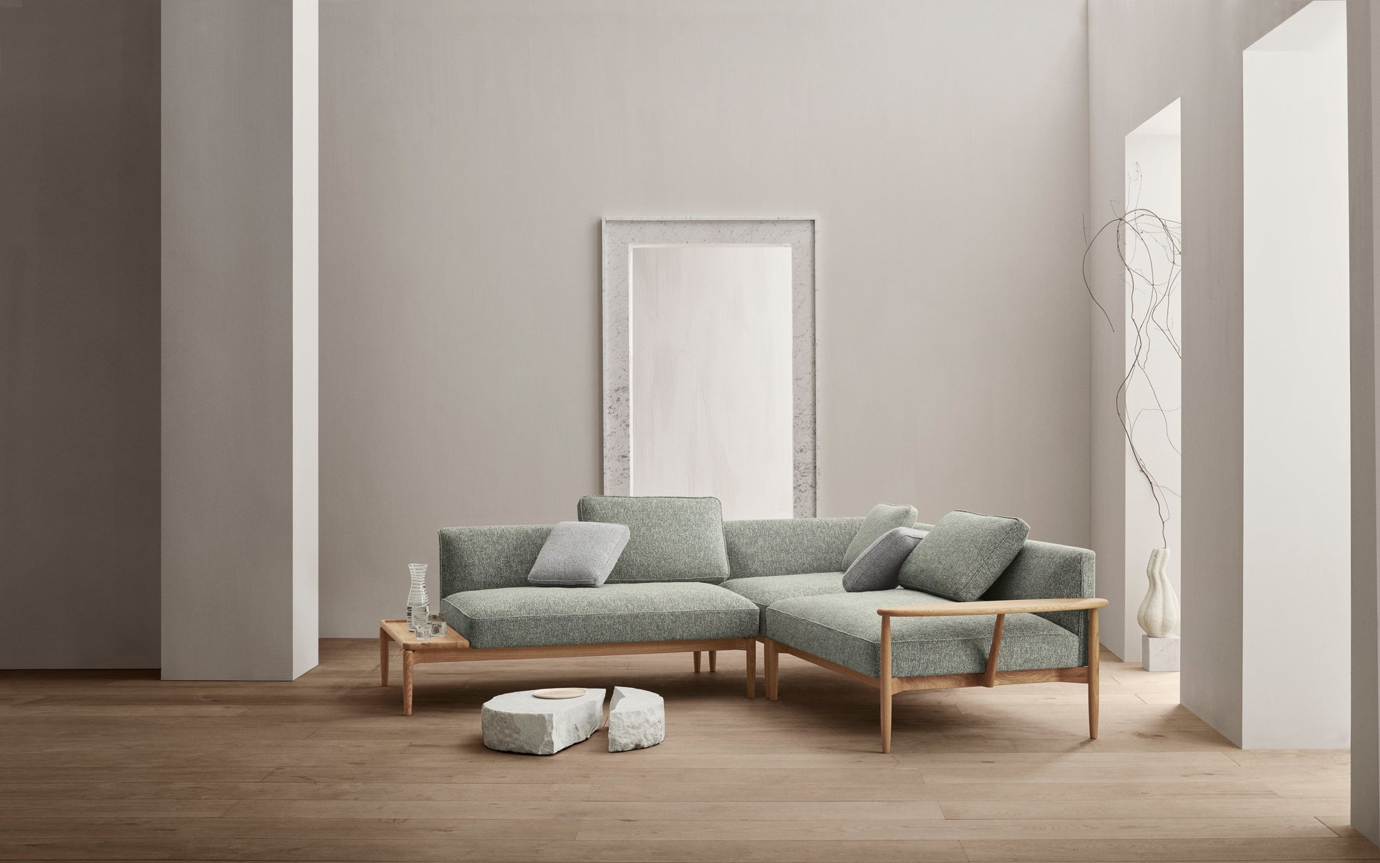 E300 EMBRACE SOFA